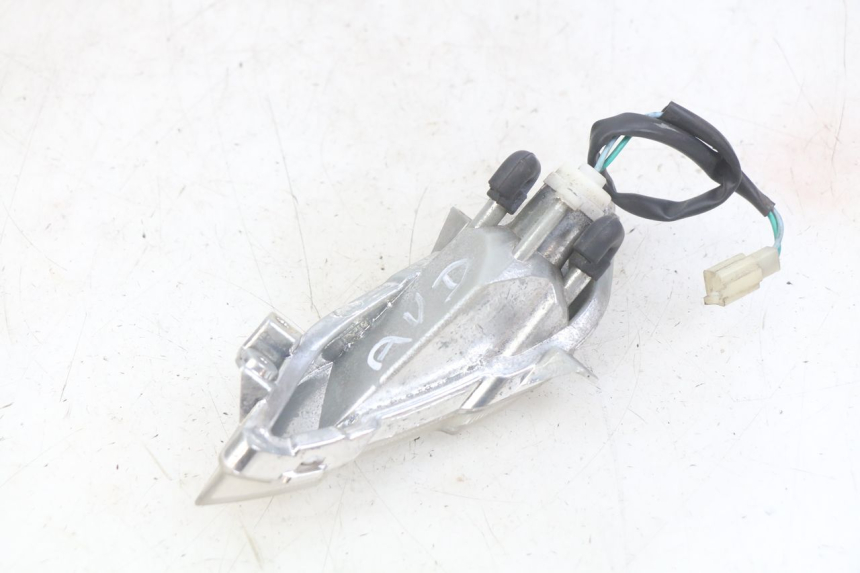 photo de CLIGNOTANT AVANT DROIT PEUGEOT TWEET 4T 50 (2018 - 2022) - Zoom état d’usage