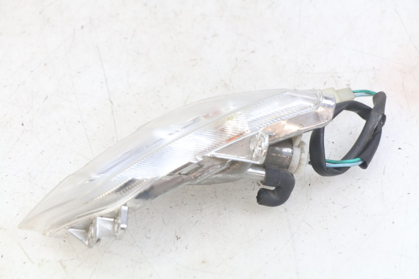 photo de CLIGNOTANT AVANT DROIT PEUGEOT TWEET 4T 50 (2018 - 2022) - Autre angle de vue