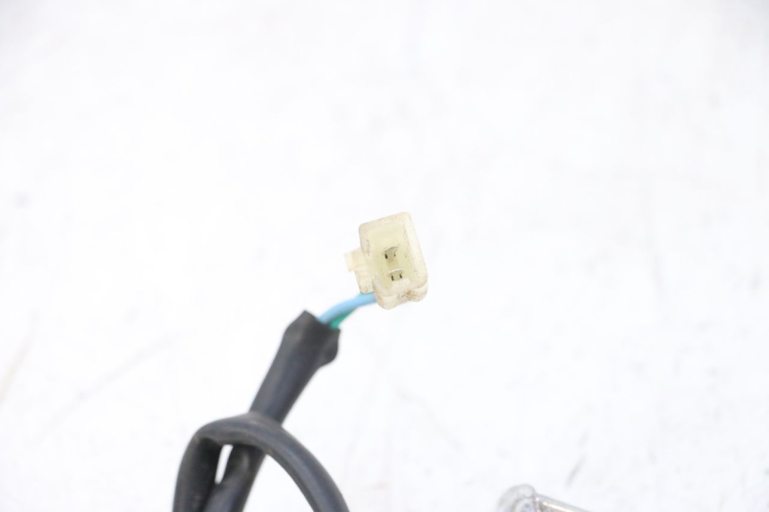 photo de CLIGNOTANT AVANT DROIT PEUGEOT TWEET 4T 50 (2014 - 2019) - Zoom état d’usage