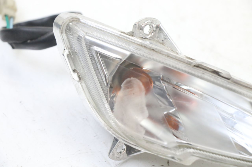 photo de CLIGNOTANT AVANT DROIT PEUGEOT TWEET PRO CARGO 50 (2018 - 2022) - Détail de la pièce