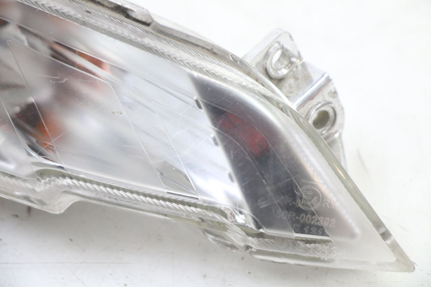 photo de CLIGNOTANT AVANT DROIT PEUGEOT TWEET PRO CARGO 50 (2018 - 2022) - Zoom état d’usage