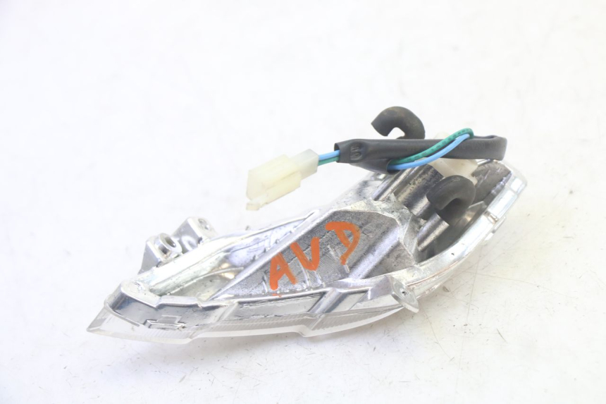 photo de CLIGNOTANT AVANT DROIT PEUGEOT TWEET PRO EFI 4T 50 (2021 - 2022) - Zoom état d’usage