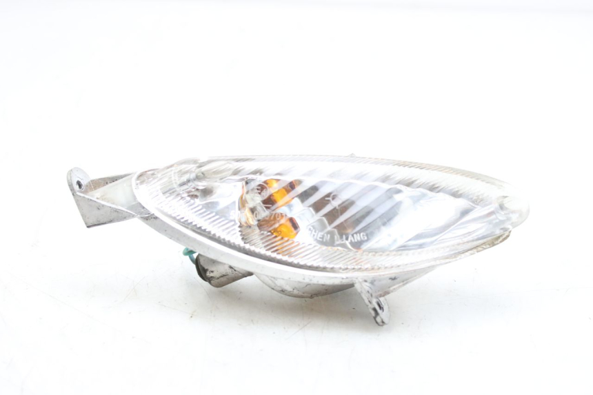 photo de CLIGNOTANT AVANT DROIT PEUGEOT V-CLIC VCLIC 50 (2007 - 2013) - Détail de la pièce