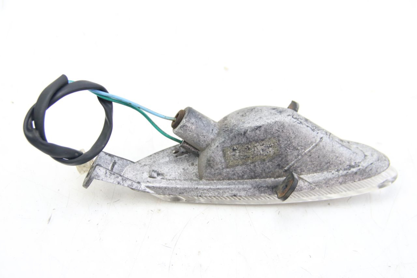 photo de CLIGNOTANT AVANT DROIT PEUGEOT V-CLIC VCLIC 50 (2007 - 2013) - Autre angle de vue