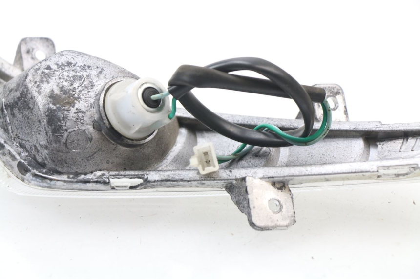 photo de CLIGNOTANT AVANT DROIT RAZZO VENICE 50 (2009 - 2014) - Autre angle de vue