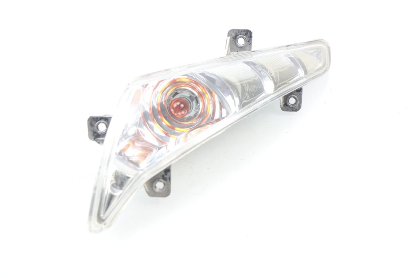 photo de CLIGNOTANT AVANT DROIT RAZZO VENICE 50 (2009 - 2014) - Points de fixation