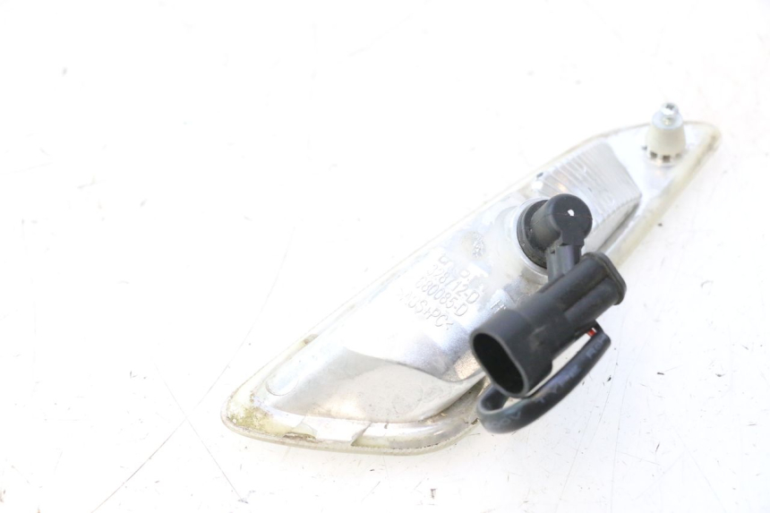 photo de CLIGNOTANT AVANT DROIT PIAGGIO VESPA PRIMAVERA 2T 50 (2013 - 2018) - Vue d’ensemble