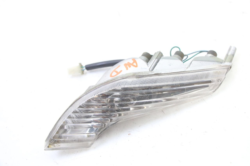 photo de CLIGNOTANT AVANT DROIT PEUGEOT VIVACITY NEW 2T 50 (2008 - 2017) - Détail de la pièce