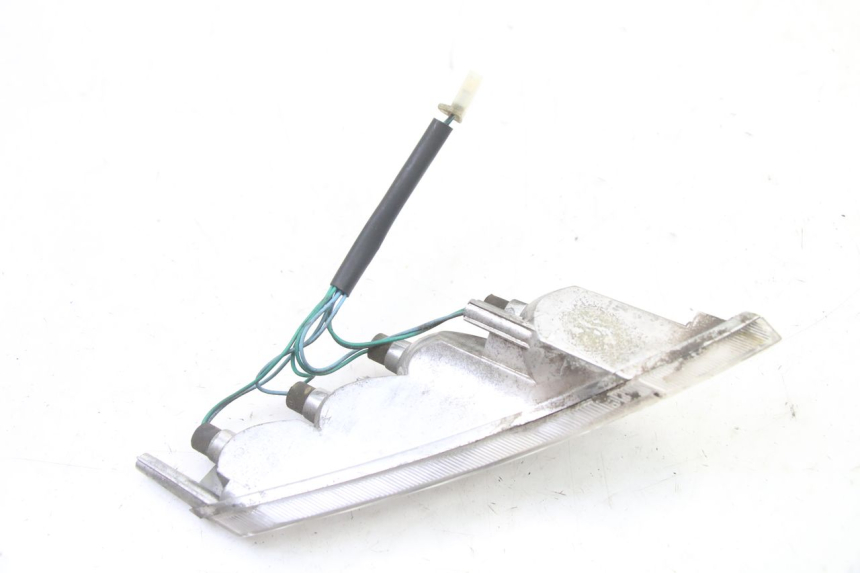 photo de CLIGNOTANT AVANT DROIT PEUGEOT VIVACITY NEW 2T 50 (2008 - 2017) - Zoom état d’usage