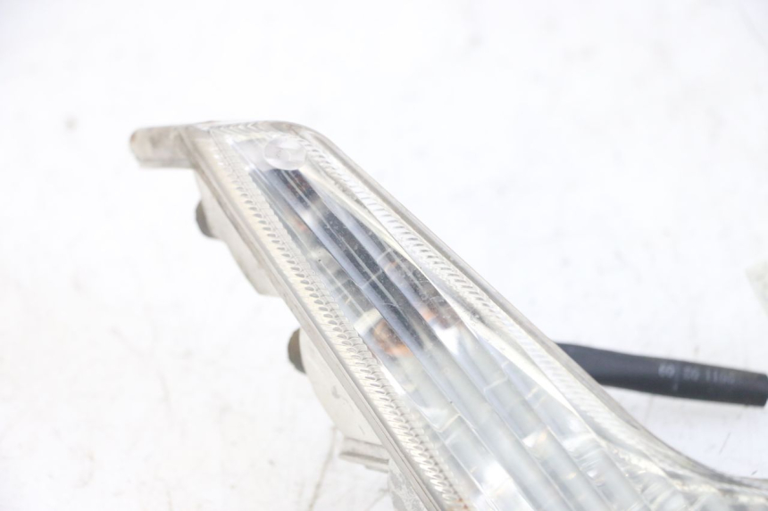 photo de CLIGNOTANT AVANT DROIT PEUGEOT VIVACITY NEW 4T 50 (2008 - 2017) - Vue d’ensemble