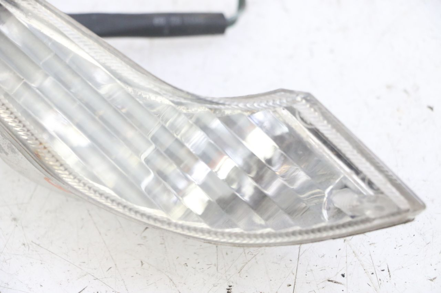 photo de CLIGNOTANT AVANT DROIT PEUGEOT VIVACITY NEW 4T 50 (2008 - 2017) - Pièce contrôlée