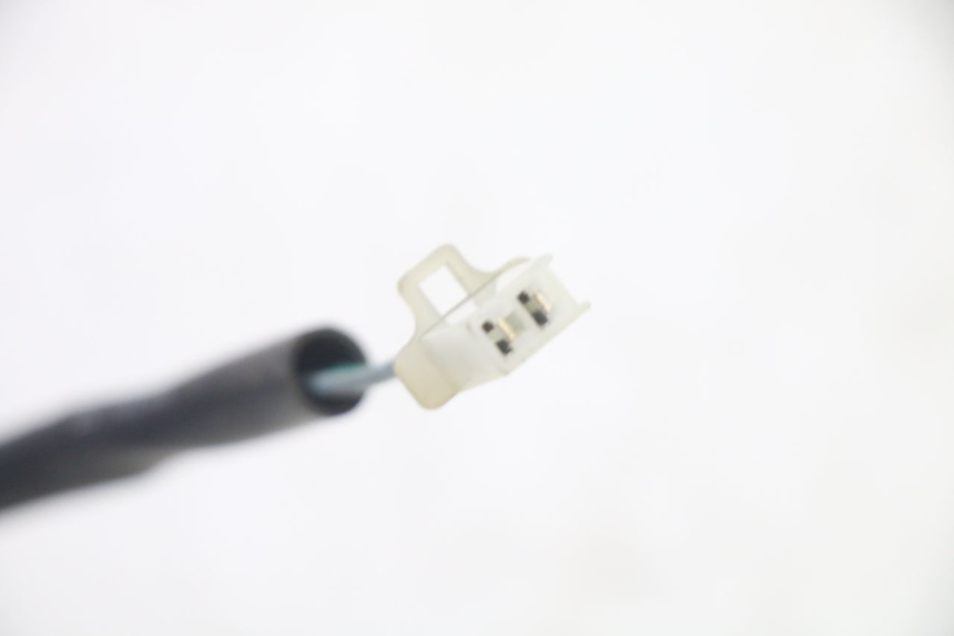 photo de CLIGNOTANT AVANT DROIT PEUGEOT VIVACITY NEW 4T 50 (2008 - 2017) - État de surface