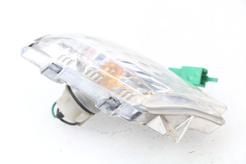 photo de CLIGNOTANT AVANT DROIT YAMAHA XMAX X-MAX 125 (2006 - 2009) - Vue d’ensemble