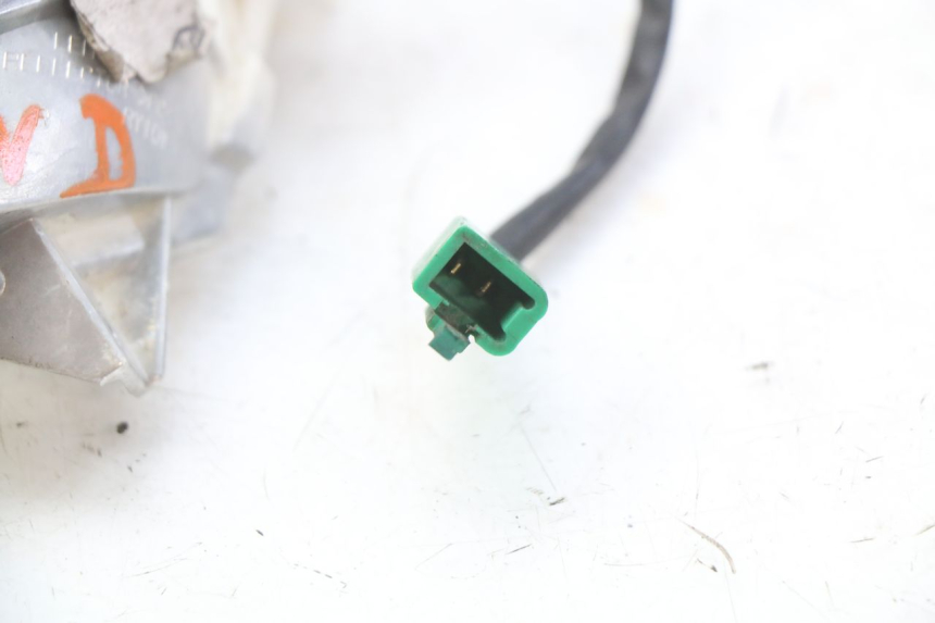 photo de CLIGNOTANT AVANT DROIT YAMAHA XMAX X-MAX 125 (2006 - 2009) - Détail de la pièce