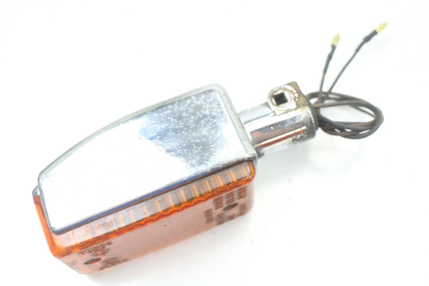 photo de CLIGNOTANT AVANT DROIT YAMAHA XJ F 900 (1983 - 1994) - Zoom état d’usage