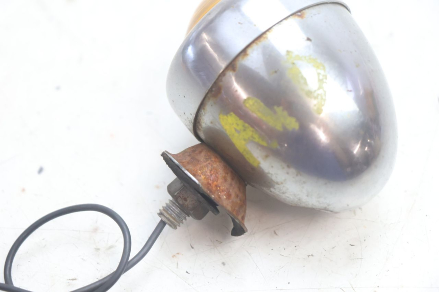 photo de CLIGNOTANT AVANT DROIT YAMAHA XV VIRAGO 535 (1988 - 2004) - Autre angle de vue
