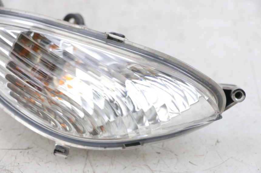 photo de CLIGNOTANT AVANT DROIT YAMAHA NEO'S NEOS 2T EASY 50 (2013 - 2016) - Zoom état d’usage