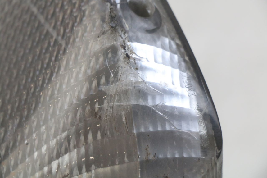 photo de CLIGNOTANT AVANT DROIT YAMAHA YP MAJESTY 125 (2007 - 2010) - Autre angle de vue