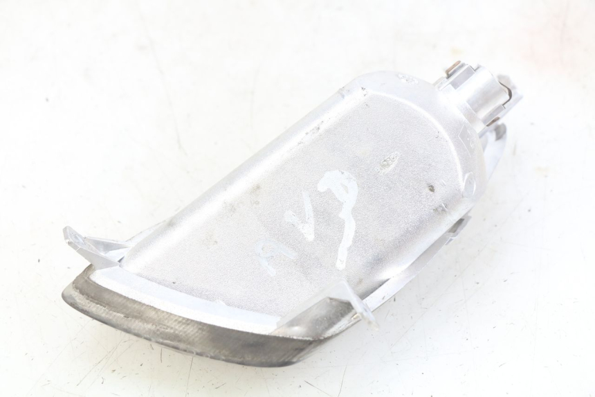 photo de CLIGNOTANT AVANT DROIT YAMAHA YP MAJESTY 125 (2007 - 2010) - Points de fixation