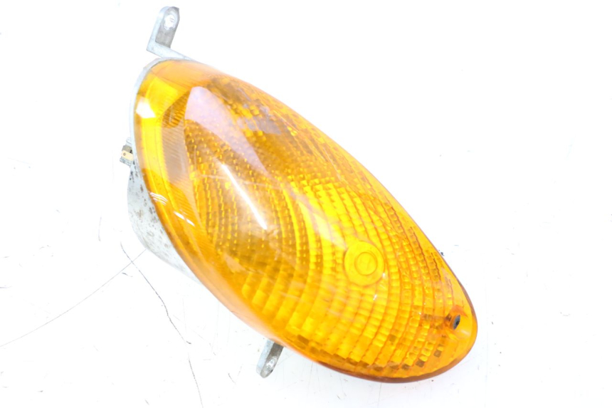 photo de CLIGNOTANT AVANT DROIT YAMAHA YP MAJESTY 125 (1998 - 2001) - Vue principale