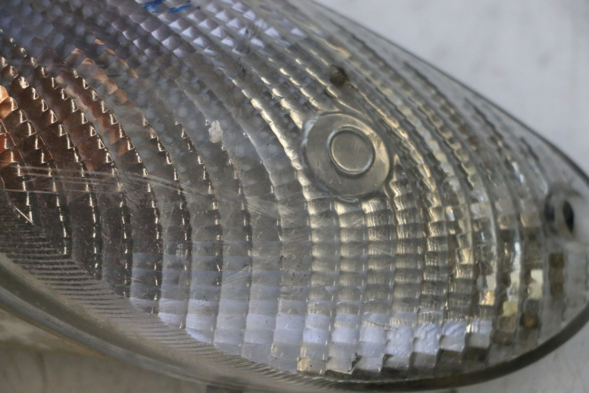 photo de CLIGNOTANT AVANT DROIT YAMAHA YP MAJESTY 125 (2002 - 2006) - Zoom état d’usage