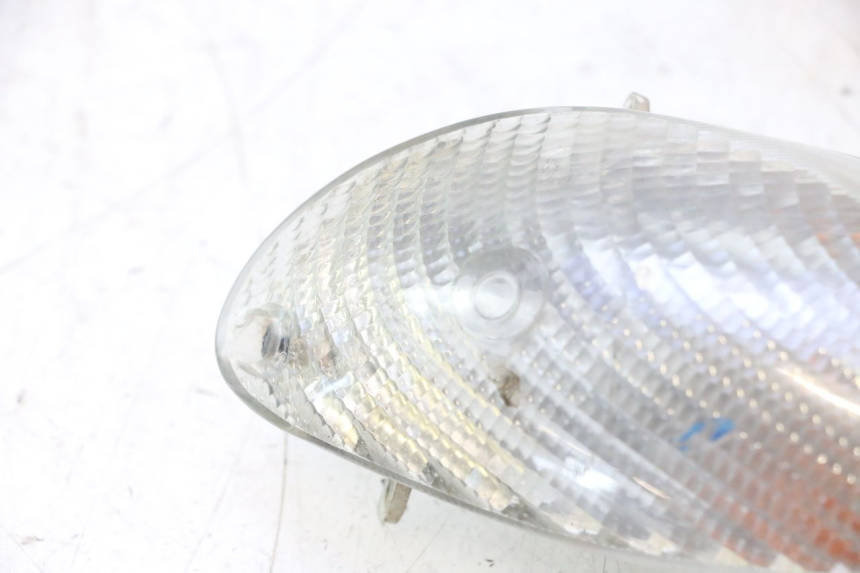 photo de CLIGNOTANT AVANT DROIT YAMAHA YP MAJESTY 125 (2002 - 2006) - État de surface