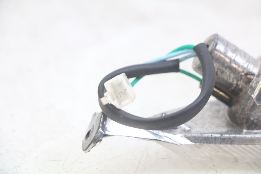 photo de CLIGNOTANT AVANT DROIT UNIVERSAL BIKE ZN50QT-11B 50 (2018 - 2021) - Zoom état d’usage