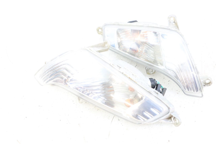 photo de CLIGNOTANT AVANT SYM FIDDLE 2 50 (2008 - 2013) - Autre angle de vue