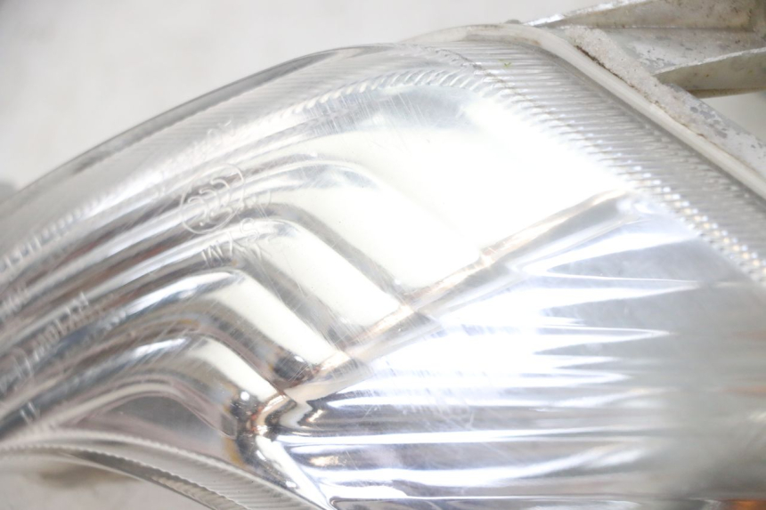 photo de CLIGNOTANT AVANT SYM FIDDLE 2 50 (2008 - 2013) - Gros plan technique