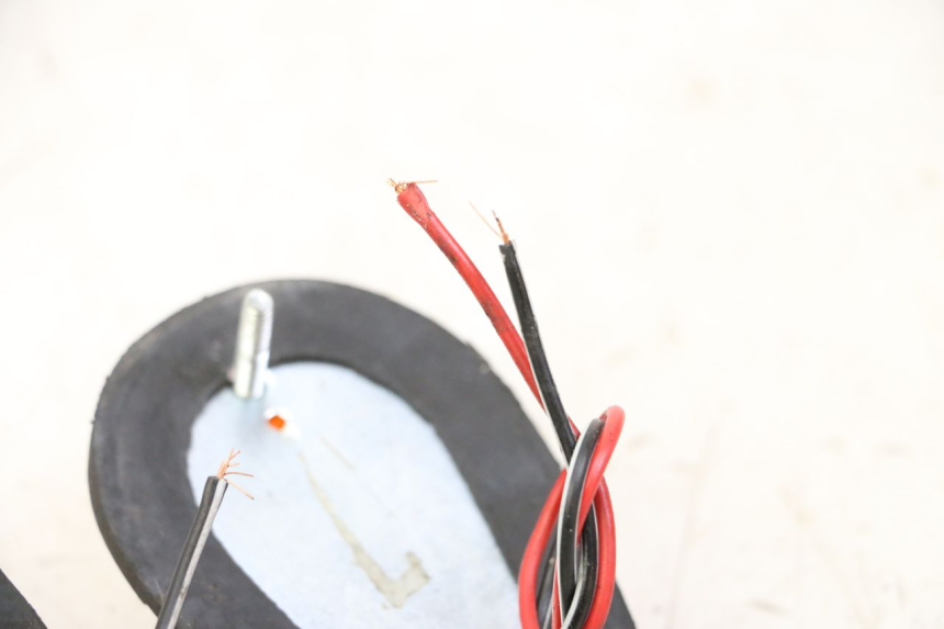 photo de CLIGNOTANT AVANT YAMAHA FJ 36Y 1100 (1984 - 1985) - Autre angle de vue