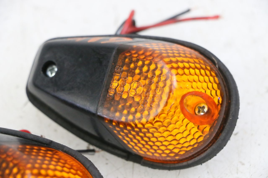 photo de CLIGNOTANT AVANT YAMAHA FJ 36Y 1100 (1984 - 1985) - État de surface