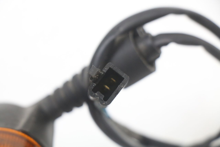 photo de CLIGNOTANT AVANT GAUCHE DAELIM A-FOUR 2T 50 (2005 - 2012) - Gros plan technique