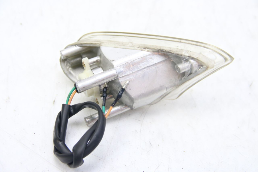 photo de CLIGNOTANT AVANT GAUCHE KYMCO AGILITY 4T 50 (2005 - 2018) - Autre angle de vue