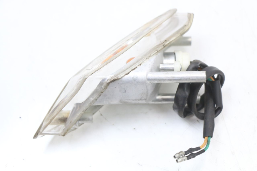 photo de CLIGNOTANT AVANT GAUCHE KYMCO AGILITY 4T 50 (2005 - 2018) - Zoom état d’usage