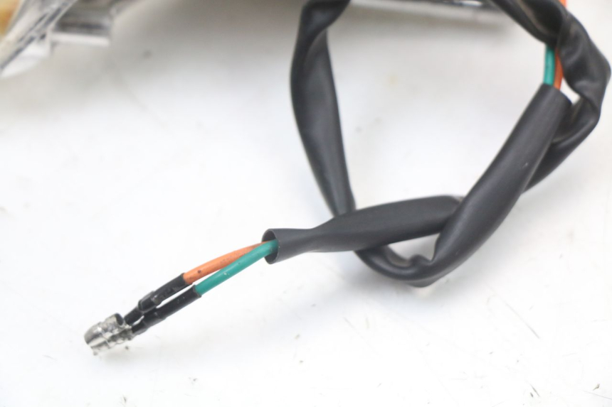 photo de CLIGNOTANT AVANT GAUCHE KYMCO AGILITY 4T 50 (2018 - 2022) - Points de fixation