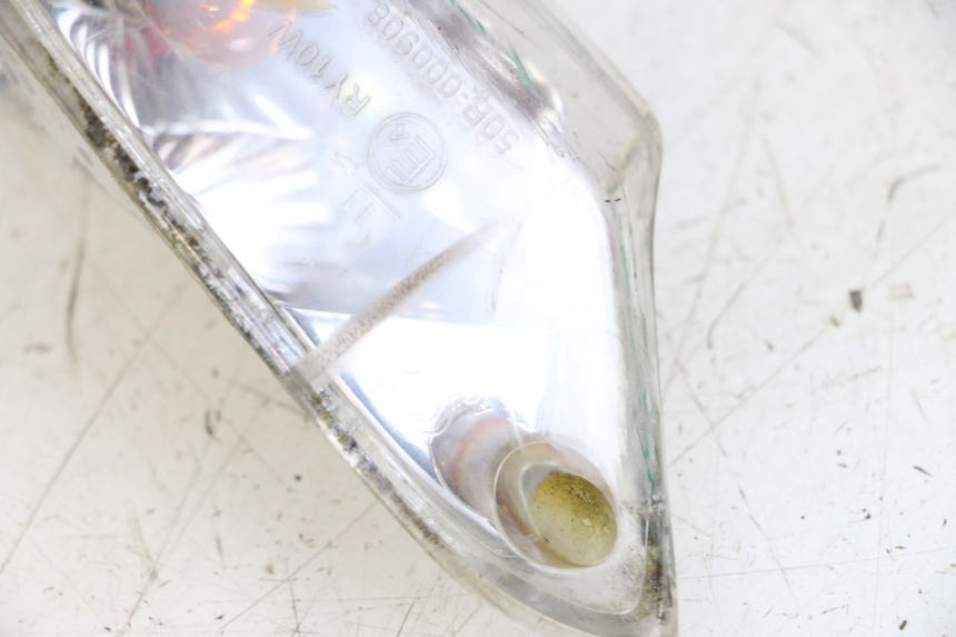 photo de CLIGNOTANT AVANT GAUCHE KYMCO AGILITY 4T 50 (2018 - 2022) - Zoom état d’usage