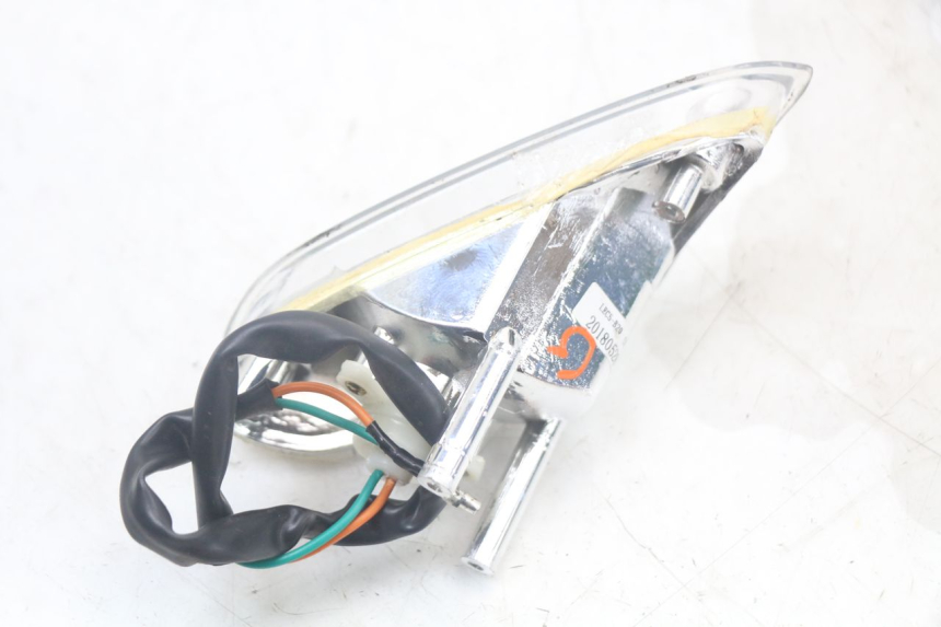 photo de CLIGNOTANT AVANT GAUCHE KYMCO AGILITY 4T 50 (2018 - 2022) - Autre angle de vue