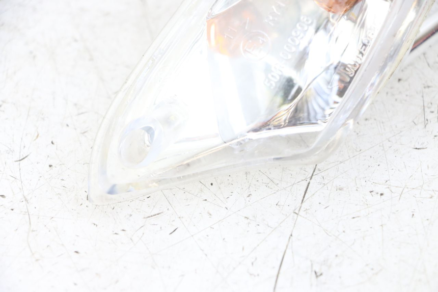 photo de CLIGNOTANT AVANT GAUCHE KYMCO AGILITY 4T 50 (2018 - 2022) - État de surface