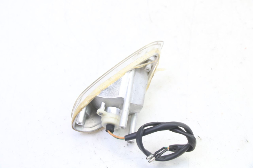 photo de CLIGNOTANT AVANT GAUCHE KYMCO AGILITY 4T 50 (2005 - 2018) - Autre angle de vue