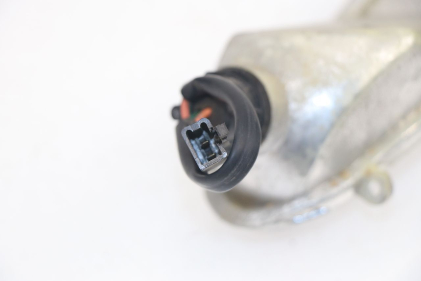 photo de CLIGNOTANT AVANT GAUCHE KYMCO AGILITY CITY 50 (2008 - 2016) - Autre angle de vue