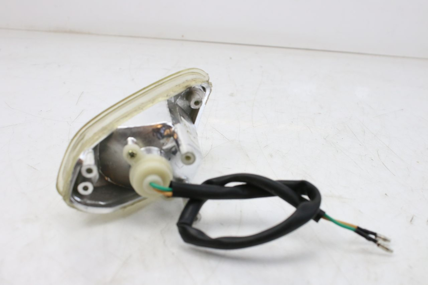 photo de CLIGNOTANT AVANT GAUCHE KYMCO AGILITY FR 2T 50 (2012 - 2017) - Zoom état d’usage