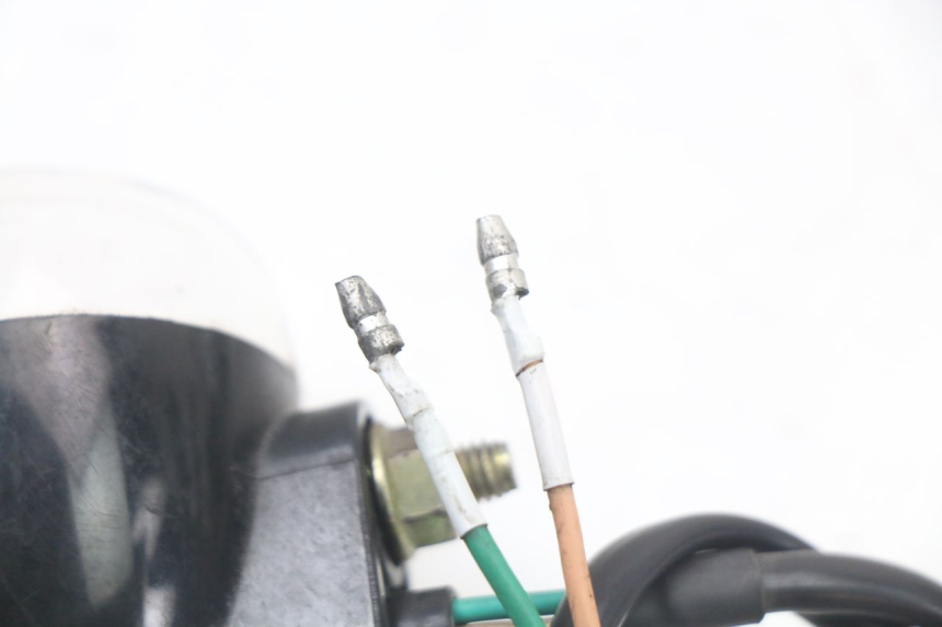 photo de CLIGNOTANT AVANT GAUCHE KYMCO AGILITY RS 4T 50 (2009 - 2013) - Gros plan technique