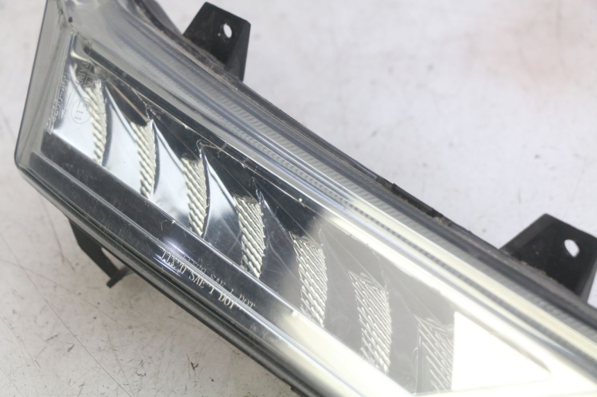 photo de CLIGNOTANT AVANT GAUCHE NECO ALEXONE 125 (2017 - 2024) - Zoom état d’usage