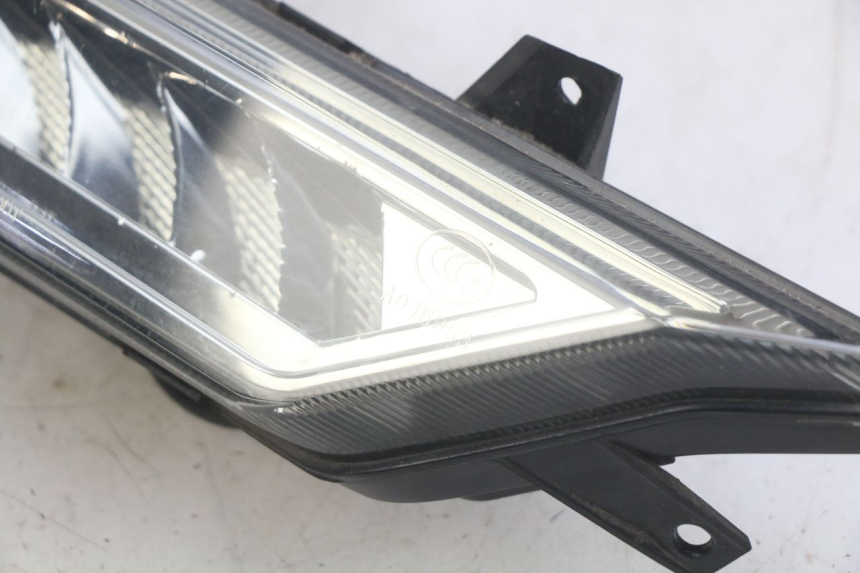 photo de CLIGNOTANT AVANT GAUCHE NECO ALEXONE 125 (2017 - 2024) - Autre angle de vue