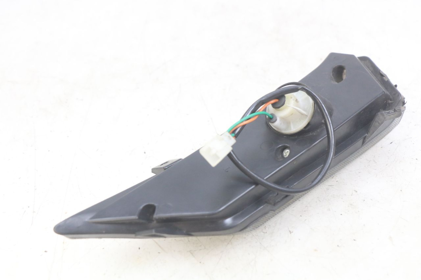 photo de CLIGNOTANT AVANT GAUCHE NECO ALEXONE 125 (2017 - 2024) - Points de fixation