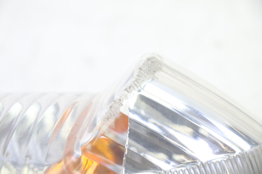 photo de CLIGNOTANT AVANT GAUCHE SUZUKI BURGMAN 125 (2007 - 2014) - Vue d’ensemble