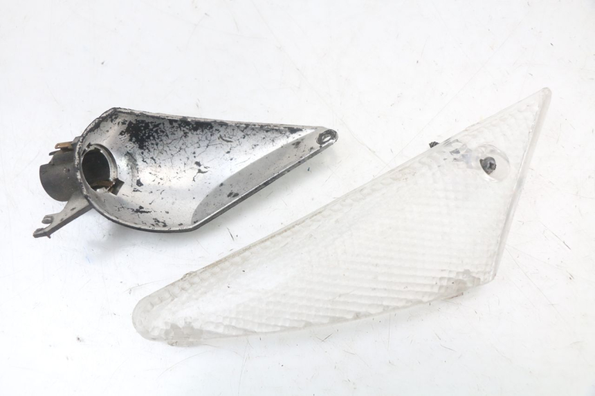 photo de CLIGNOTANT AVANT GAUCHE PEUGEOT BUXY 50 (1993 - 1998) - Vue principale