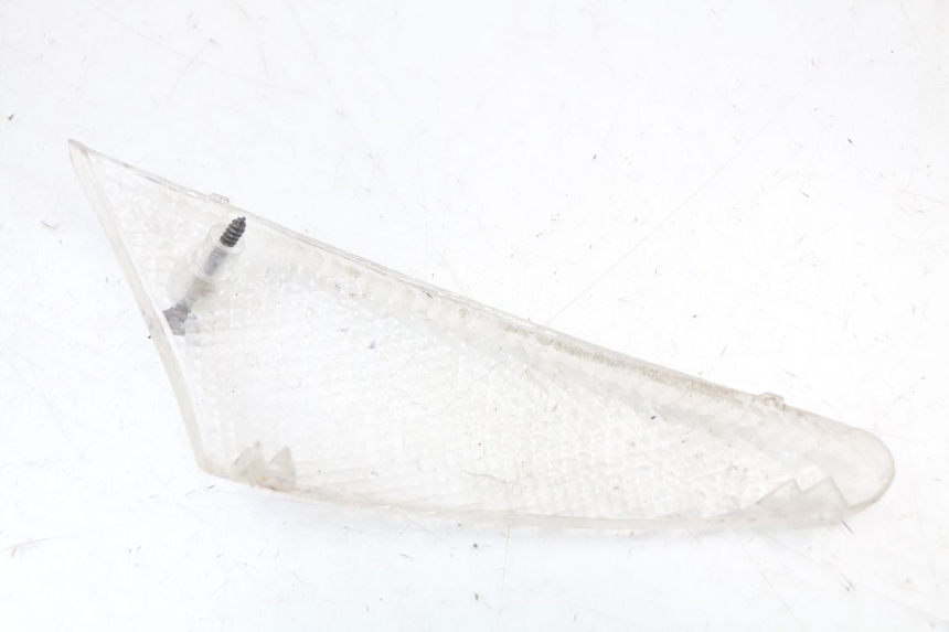 photo de CLIGNOTANT AVANT GAUCHE PEUGEOT BUXY 50 (1993 - 1998) - Gros plan technique