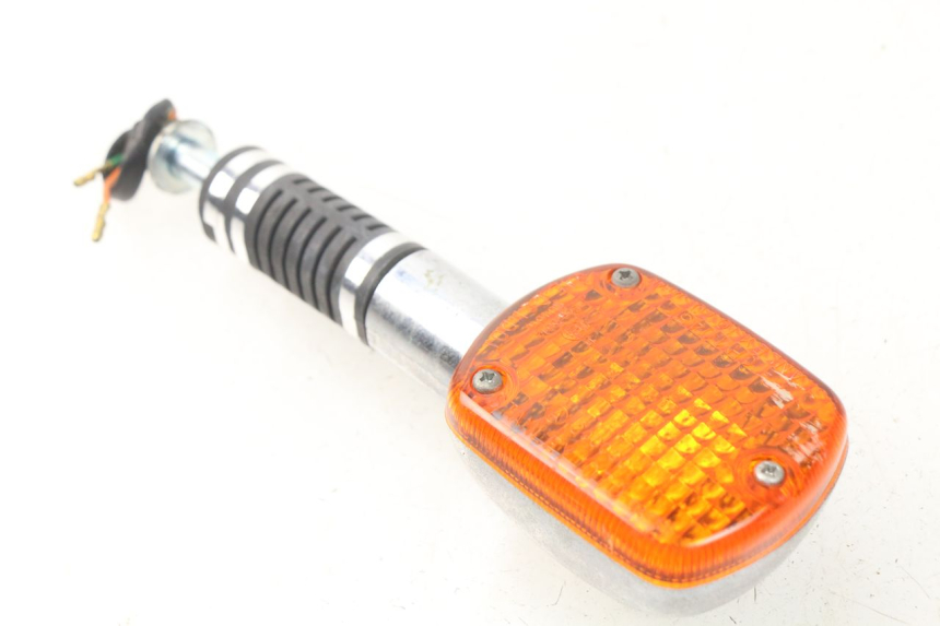 photo de CLIGNOTANT AVANT GAUCHE HONDA CA REBEL 125 (1995 - 2001) - Vue principale