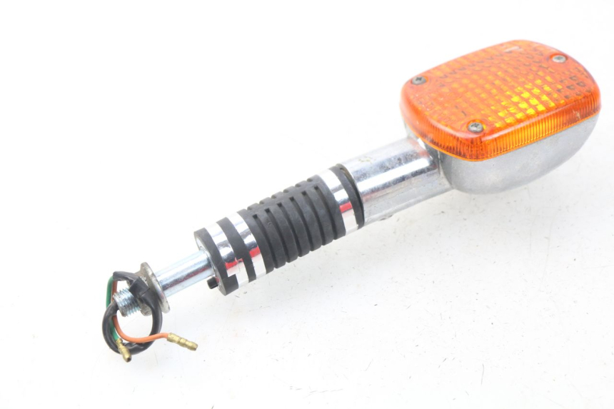 photo de CLIGNOTANT AVANT GAUCHE HONDA CA REBEL 125 (1995 - 2001) - Détail de la pièce